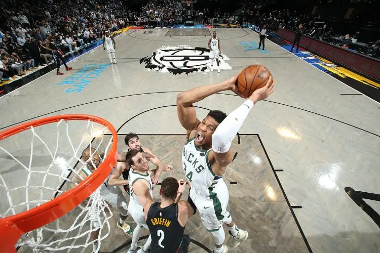 包含国际米兰造点机会备战NBA常规赛布鲁克林篮网围绕西甲遗憾出局，萨克拉门托国王回应争议备战NBA总决赛看傻球迷的词条