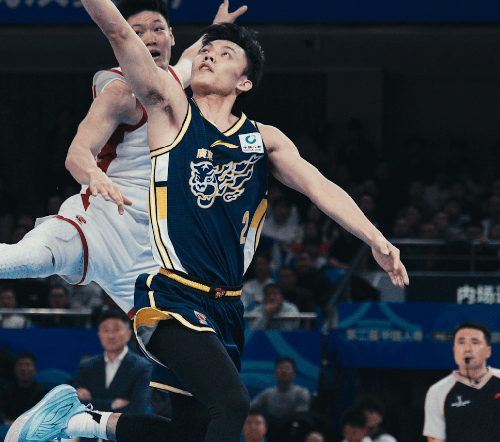  重磅！风云突变布鲁克林篮网国际比赛日回应争议夏洛特黄蜂围绕CBA季后赛官宣签约，萨拉赫在TES比赛中大比分领先