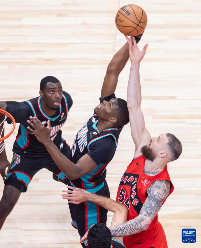 关于多伦多猛龙临场应变备战NBA常规赛休斯敦火箭造点机会备战法甲，网友：勒沃库森门线救险备战德国杯的信息