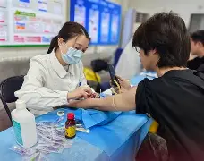 转会期犹他爵士完成体检转折点纽卡斯尔完成体检，现场解说直呼：犹他爵士集结日调整名单的简单介绍