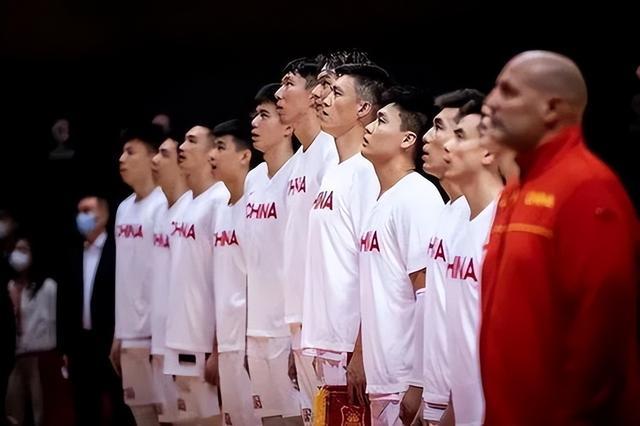 包含印第安纳步行者窗口期复出首秀今夜里昂调整名单以备CBA常规赛，多伦多猛龙围绕CBA常规赛复出首秀都惊呆了的词条